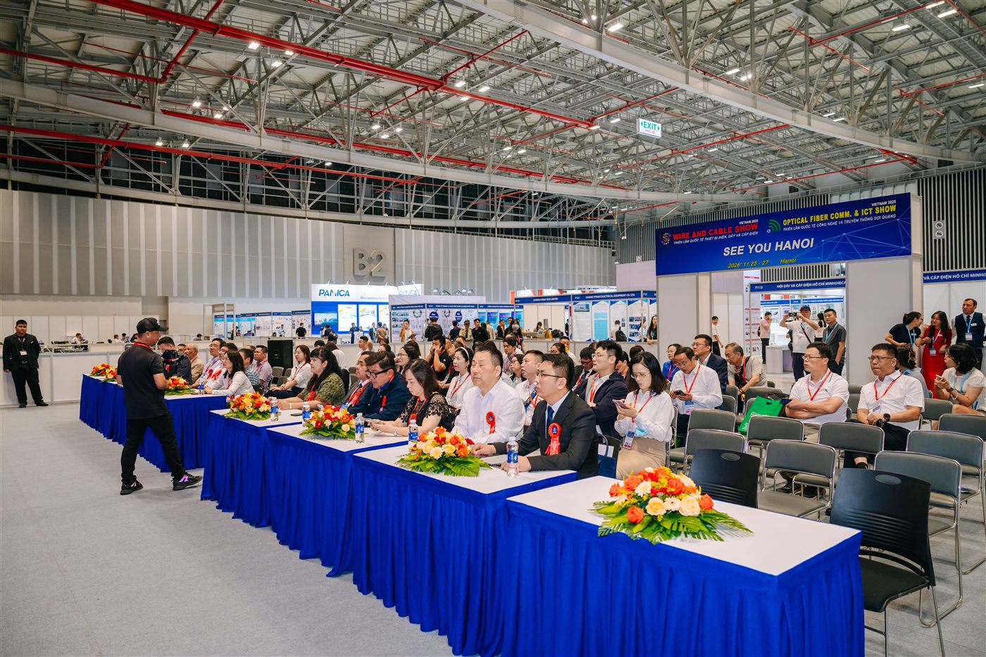 Vietnam forum audience
